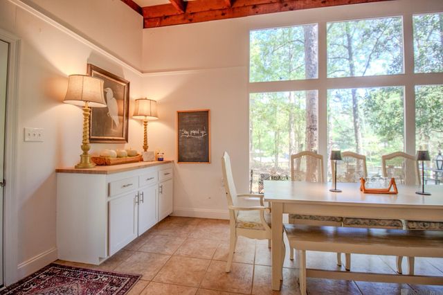 12286 Fairlane Rd, St Francisville, LA 70775