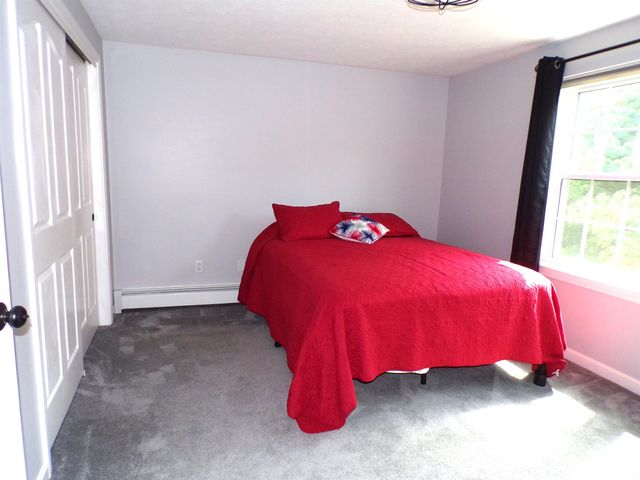 6 Pleasant Street, Hooksett, NH 03106