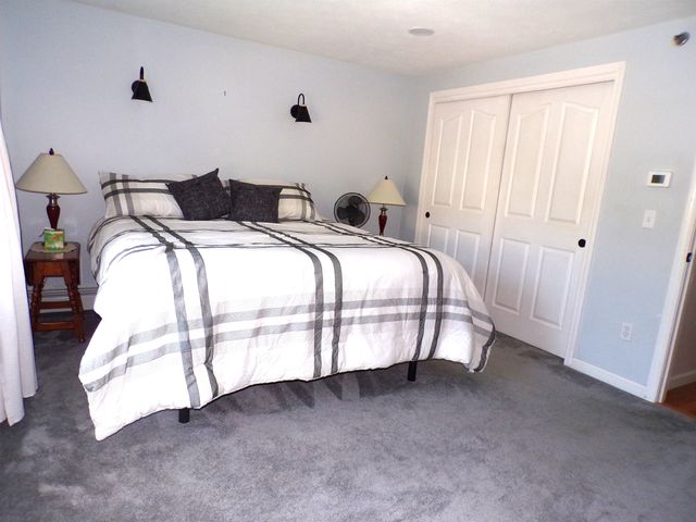 6 Pleasant Street, Hooksett, NH 03106