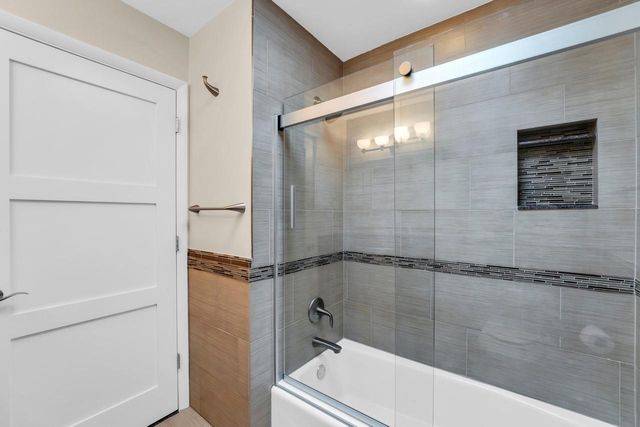 4137 Nantucket PLACE, Mount Pleasant, WI 53405