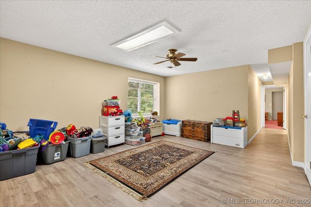 1329 Oakdale Drive, Bartlesville, OK 74006