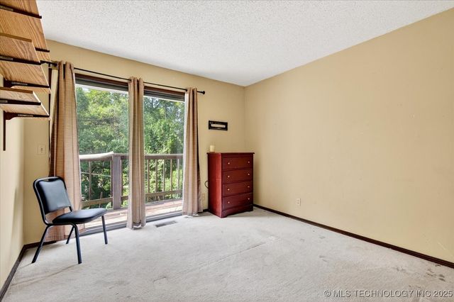 1329 Oakdale Drive, Bartlesville, OK 74006