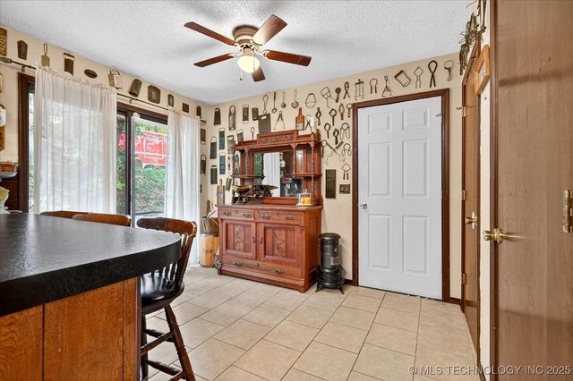 1329 Oakdale Drive, Bartlesville, OK 74006