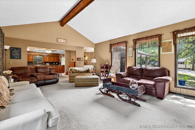 1329 Oakdale Drive, Bartlesville, OK 74006