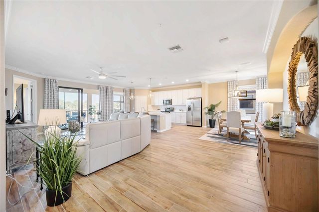 10788 TARFLOWER DRIVE 202, Venice, FL 34293