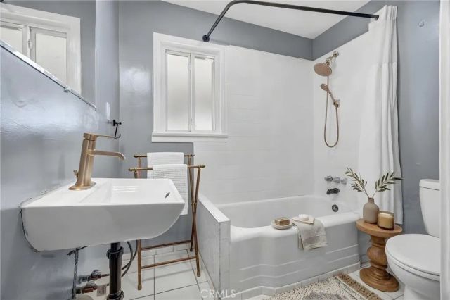 17202 Grevillea, Lawndale, CA 90260