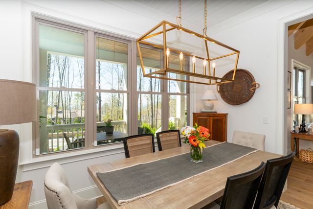 1375 Wintergreen Lane, Signal Mountain, TN 37377