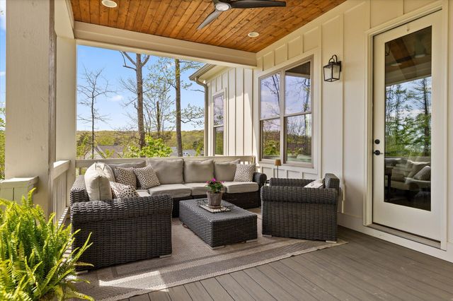 1375 Wintergreen Lane, Signal Mountain, TN 37377