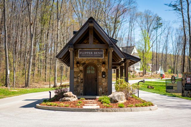 1375 Wintergreen Lane, Signal Mountain, TN 37377