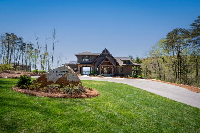 1375 Wintergreen Lane, Signal Mountain, TN 37377