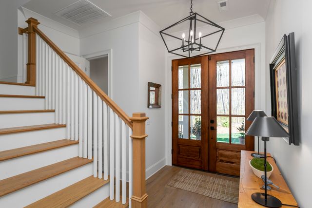 1375 Wintergreen Lane, Signal Mountain, TN 37377