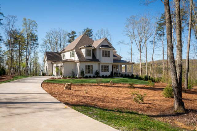 1375 Wintergreen Lane, Signal Mountain, TN 37377