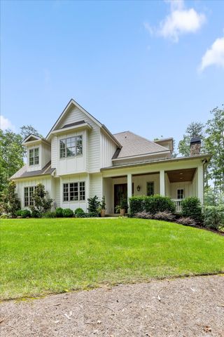 1375 Wintergreen Lane, Signal Mountain, TN 37377