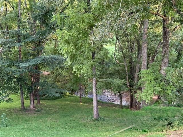 96 West Road, Warne, NC 28909