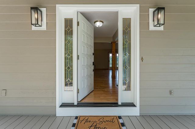 96 West Road, Warne, NC 28909