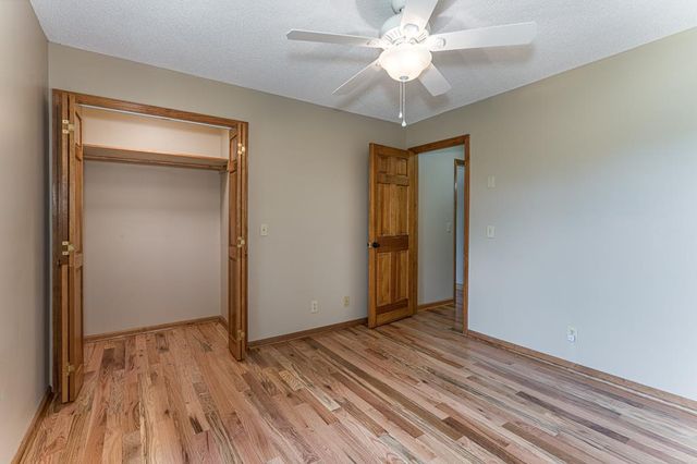 96 West Road, Warne, NC 28909