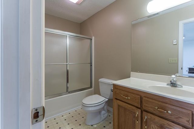 96 West Road, Warne, NC 28909