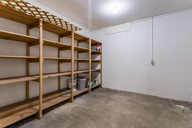 96 West Road, Warne, NC 28909