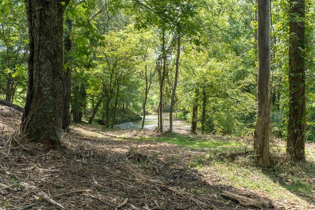 96 West Road, Warne, NC 28909