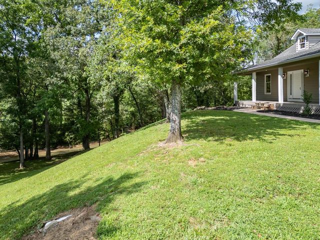 96 West Road, Warne, NC 28909