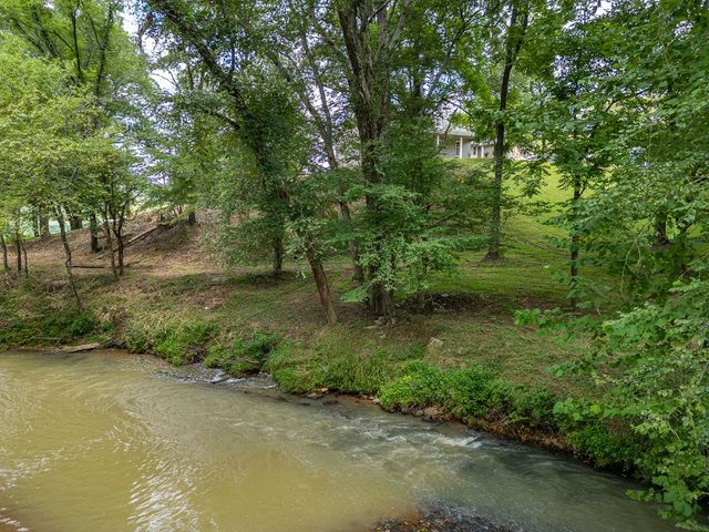 96 West Road, Warne, NC 28909