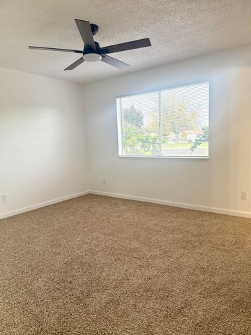 1709 S Noyes Street, Visalia, CA 93277