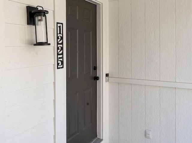 1225 Kenwood Drive, Lee's Summit, MO 64064