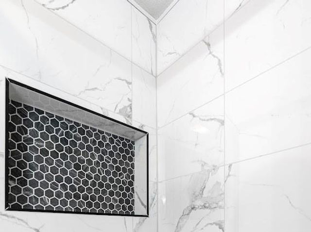 1225 Kenwood Drive, Lee's Summit, MO 64064