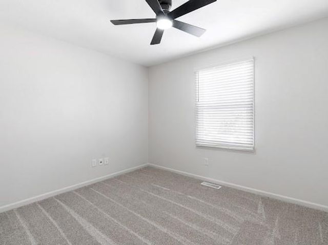 1225 Kenwood Drive, Lee's Summit, MO 64064