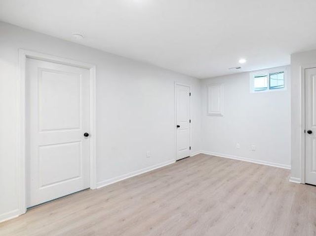 1225 Kenwood Drive, Lee's Summit, MO 64064