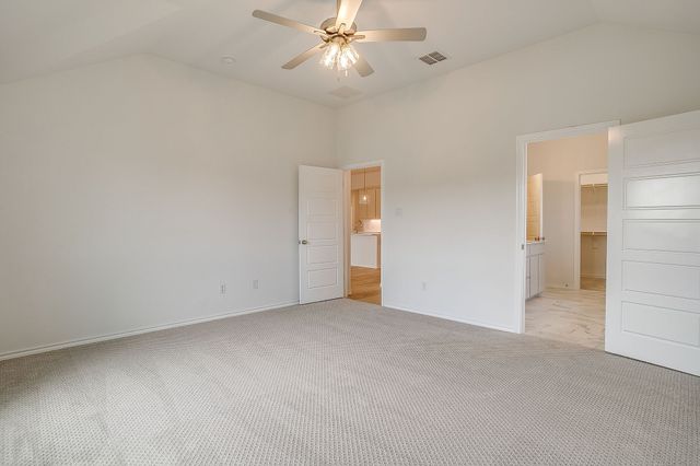 6913 Trail Rock Drive, Benbrook, TX 76126