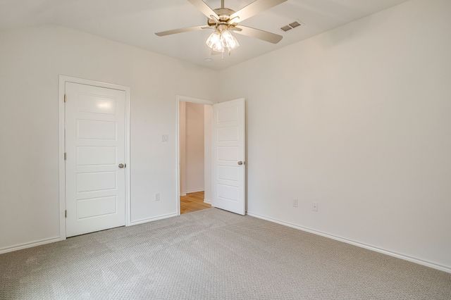 6913 Trail Rock Drive, Benbrook, TX 76126