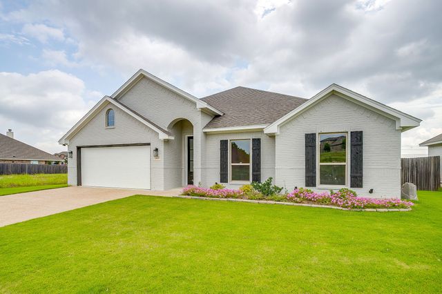 6913 Trail Rock Drive, Benbrook, TX 76126