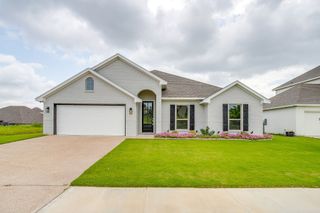 6913 Trail Rock Drive, Benbrook, TX 76126