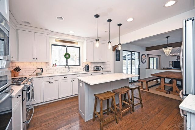 2 Stoney Creek Lane, Terrace Park, OH 45174