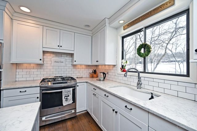 2 Stoney Creek Lane, Terrace Park, OH 45174