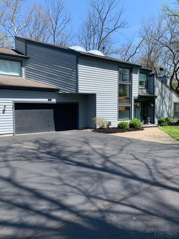 2 Stoney Creek Lane, Terrace Park, OH 45174