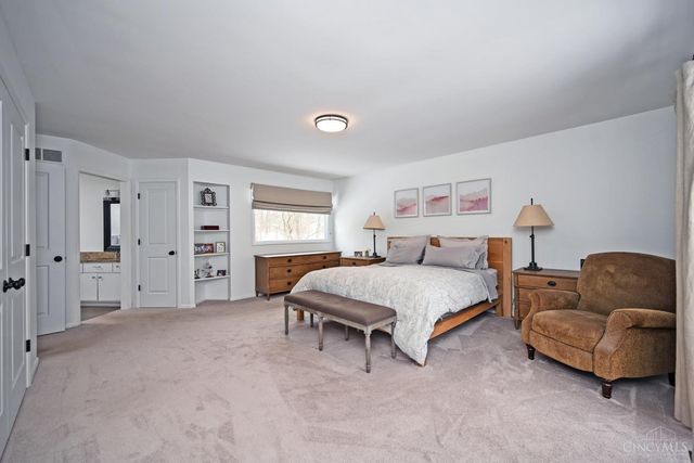 2 Stoney Creek Lane, Terrace Park, OH 45174