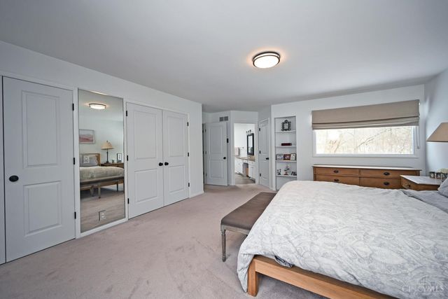 2 Stoney Creek Lane, Terrace Park, OH 45174