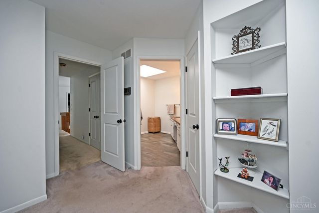 2 Stoney Creek Lane, Terrace Park, OH 45174