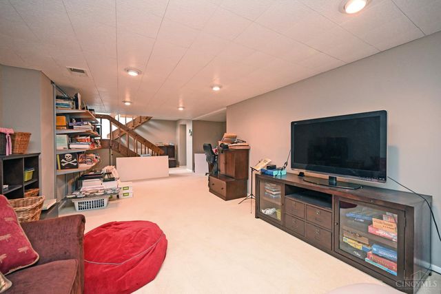 2 Stoney Creek Lane, Terrace Park, OH 45174