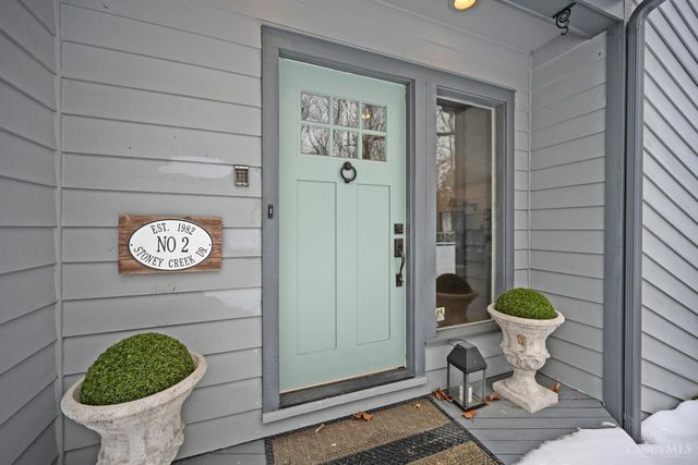 2 Stoney Creek Lane, Terrace Park, OH 45174