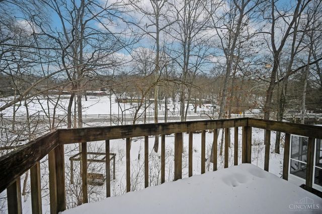 2 Stoney Creek Lane, Terrace Park, OH 45174