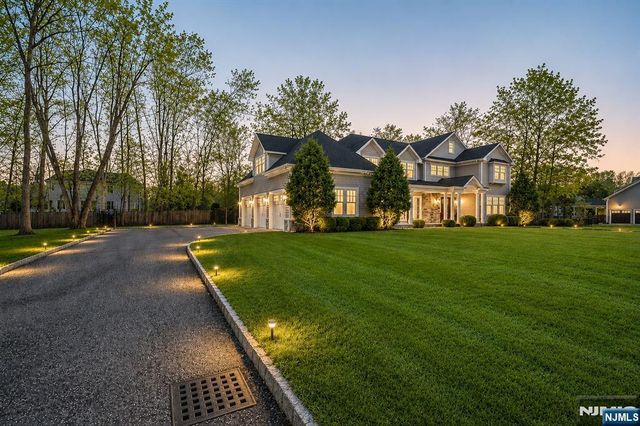 106 Koch Lane, Old Tappan, NJ 07675