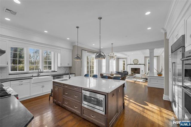 106 Koch Lane, Old Tappan, NJ 07675