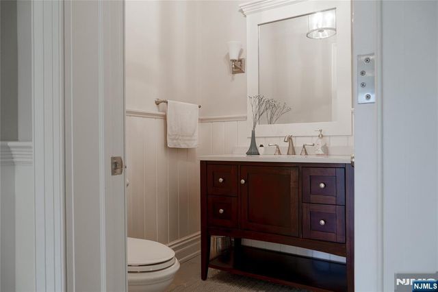 106 Koch Lane, Old Tappan, NJ 07675