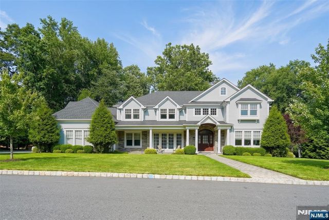 106 Koch Lane, Old Tappan, NJ 07675