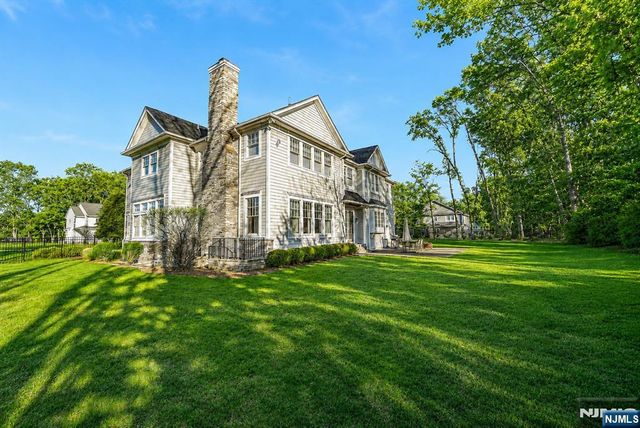 106 Koch Lane, Old Tappan, NJ 07675