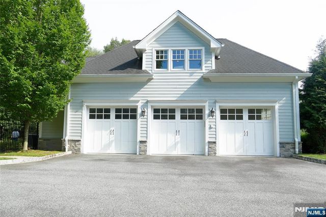 106 Koch Lane, Old Tappan, NJ 07675