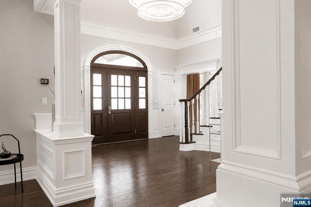 106 Koch Lane, Old Tappan, NJ 07675